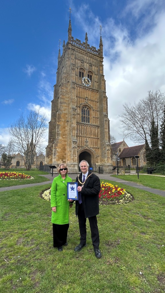 Liz Green presented with her Community Stars award